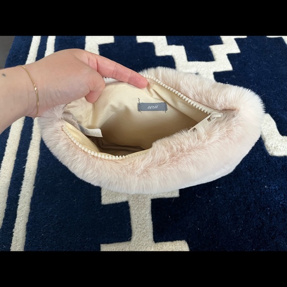 Faux fur aerie Pouch/Clutch - Picture 6 of 6